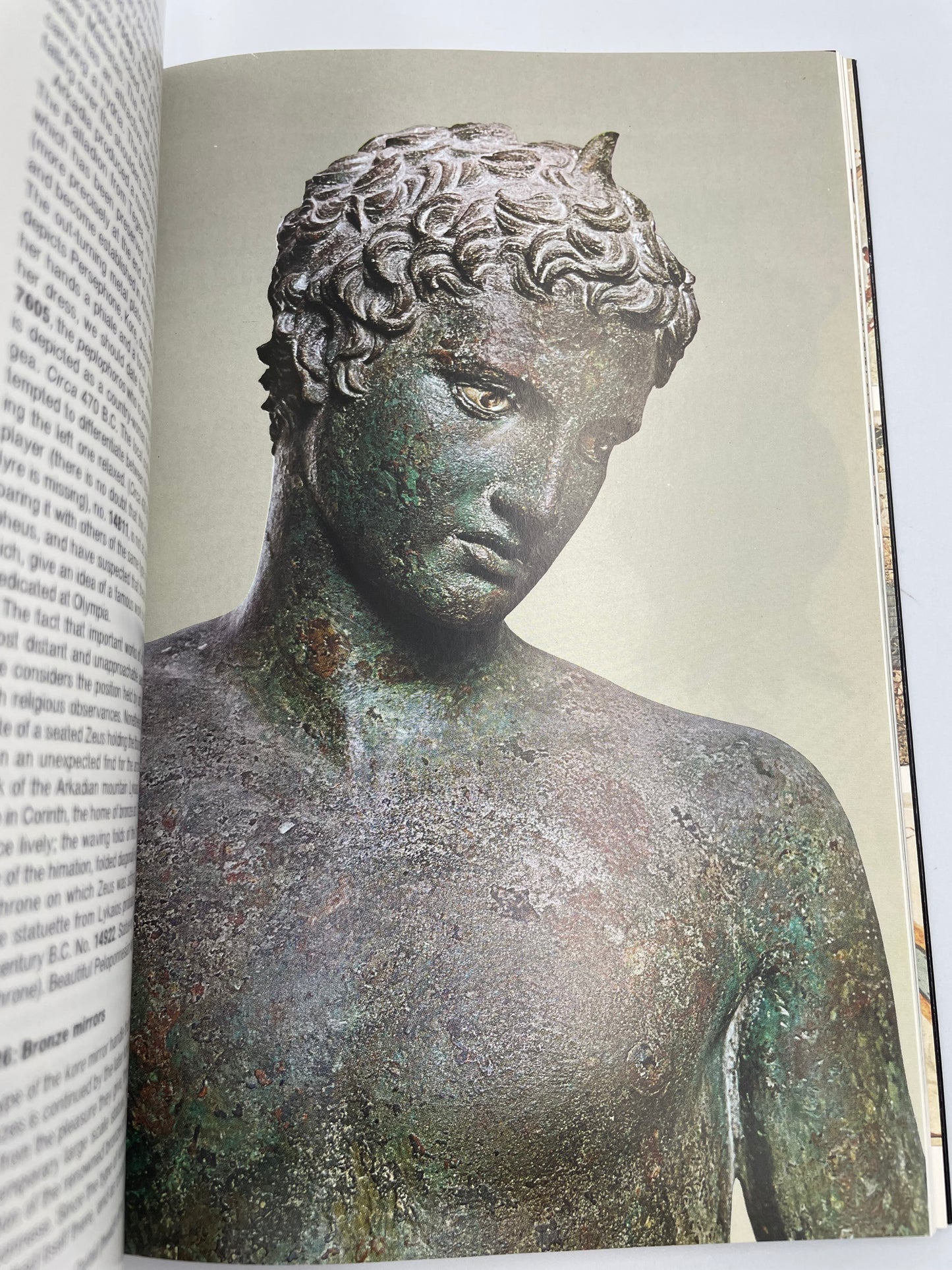 National Museum of Athens - Illustrated Guide to the Museum