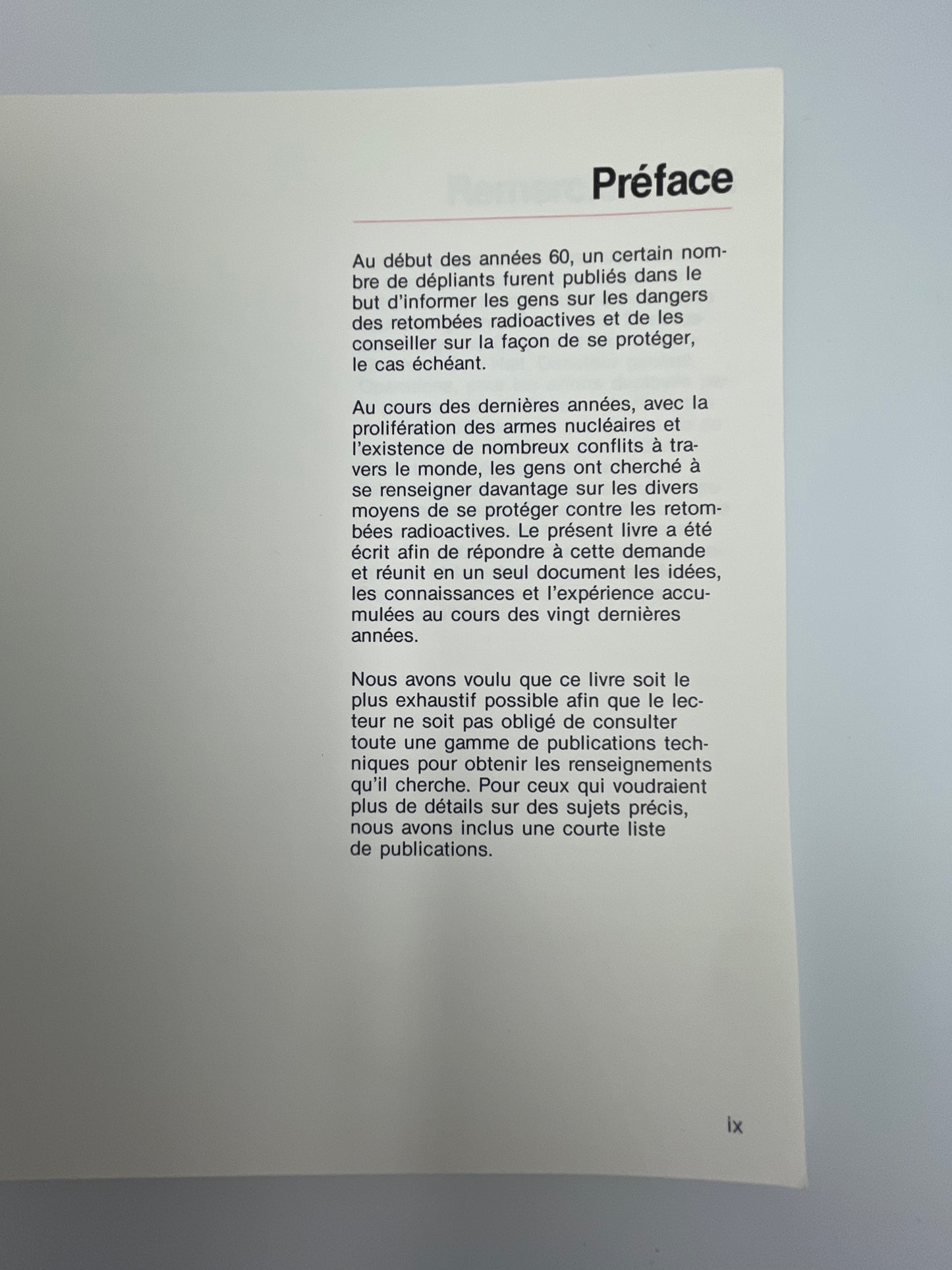 Un Abri Chez Soi Contre Les Retombées. K.G. Farrell, F.E. Jewsbury, L.J. Coyne.