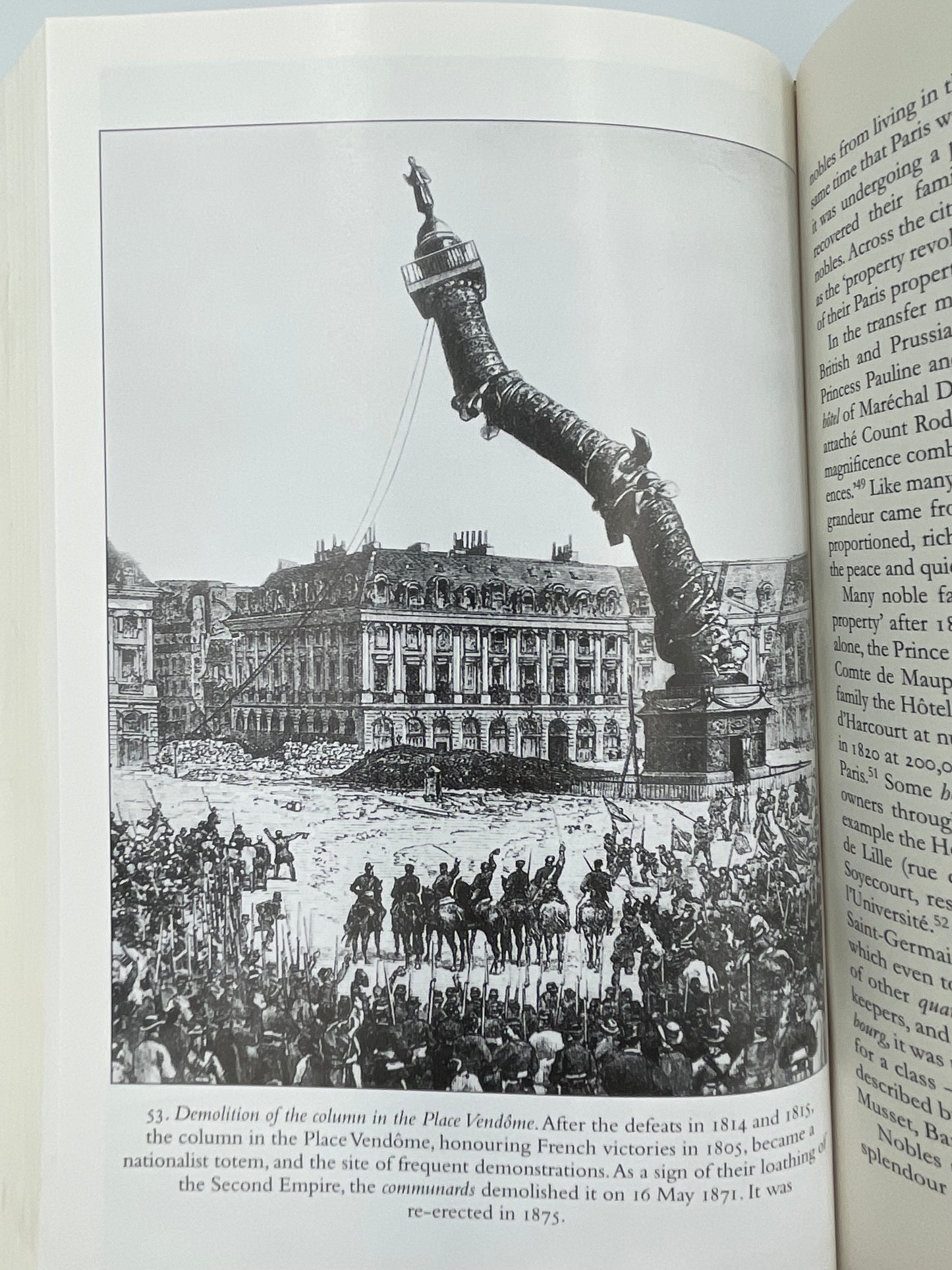Paris Between Empires: Monarchy and Revolution 1814-1852 by Philip Mansel