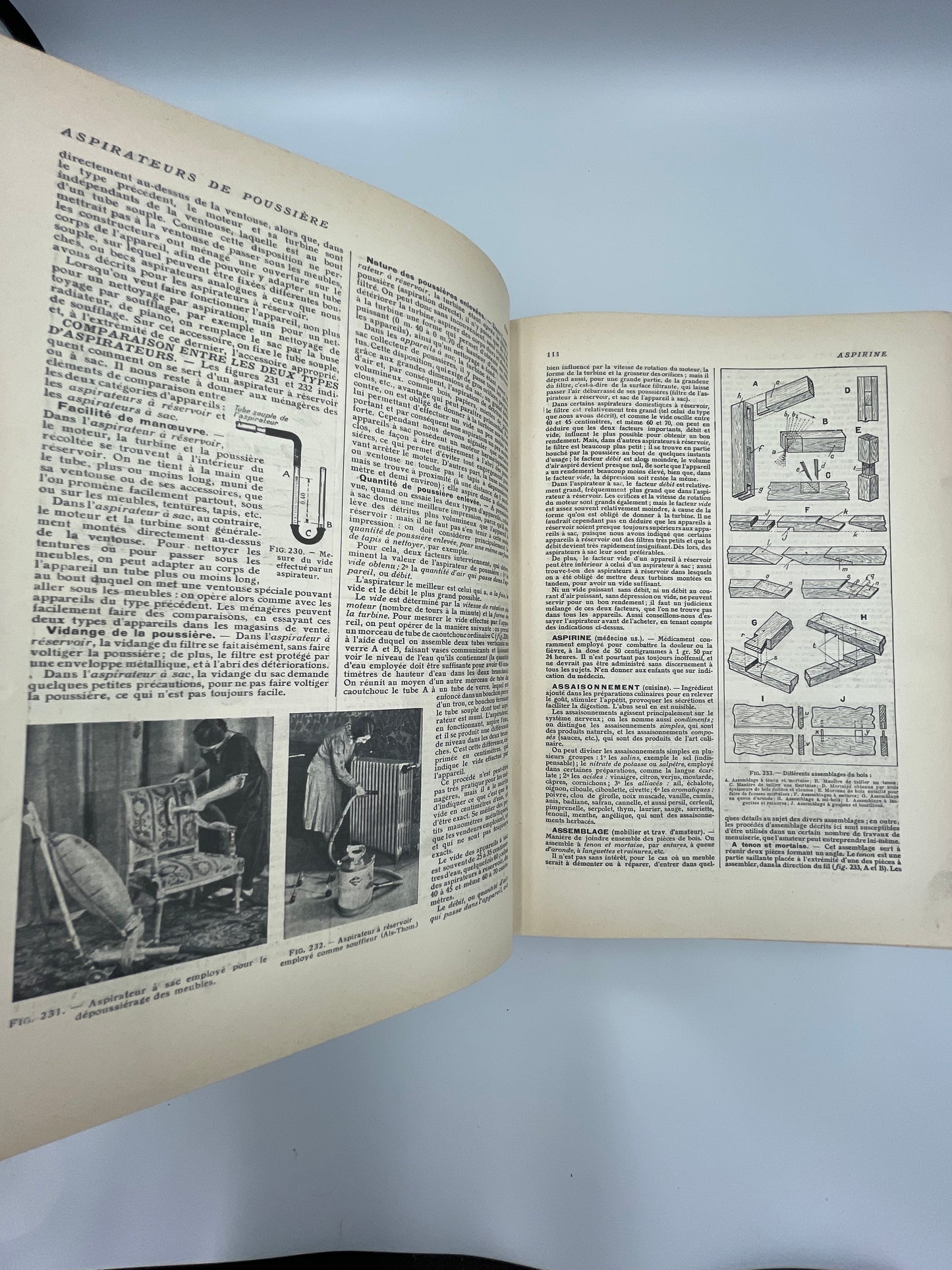 Larousse Ménager Illustré: Dictionnaire Illustré de la Vie Domestique (1926 Edition)