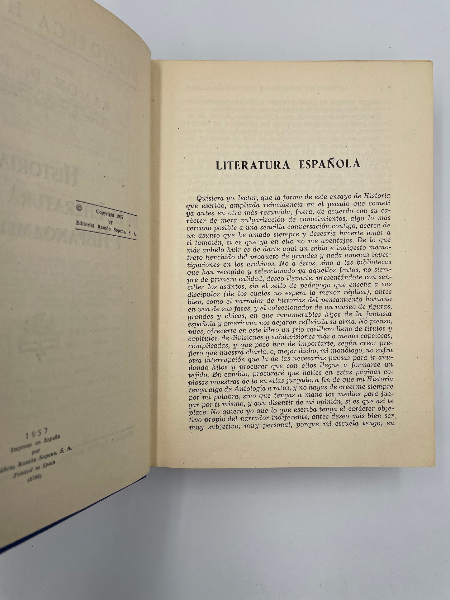 Introductory page from the book, ‘Historia de la Literatura Española e Hispanoamericana’.