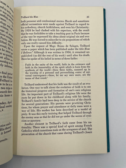 Random page 23 from book 'Teilhard de Chardin'.