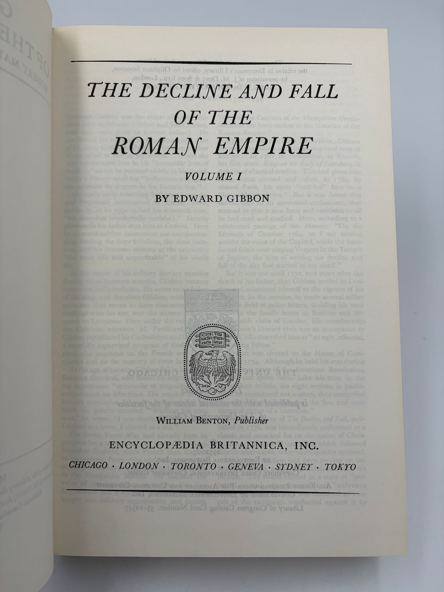 Title page of the book 'The Decline and Fall of the Roman Empire, Volume I' by Edward Gibbon, published by Encyclopédia Britannica, Inc.