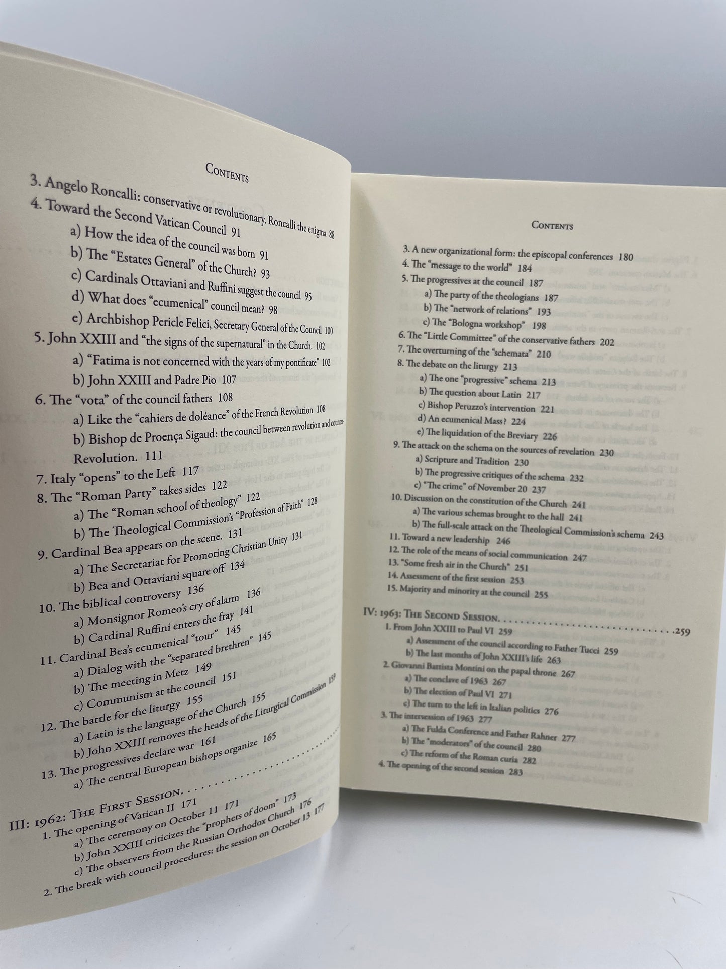 Open pages with contents from The Second Vatican Council (an Unwritten Story) by Roberto de Mattei