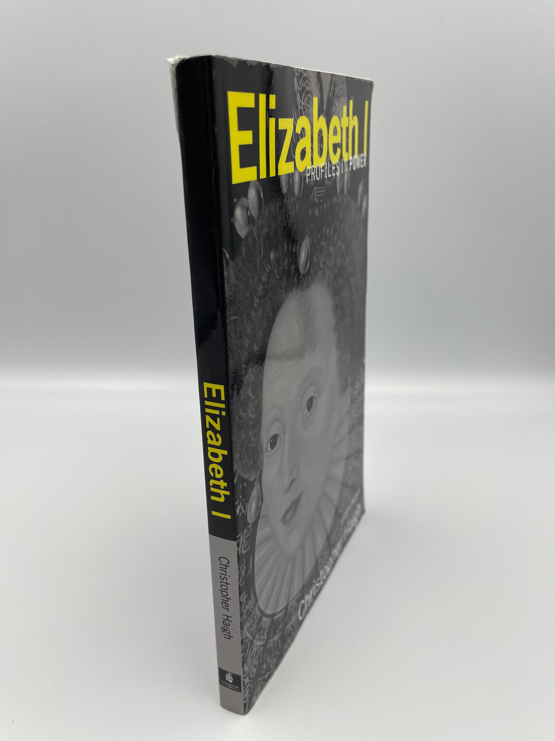 Book spine of ‘Elizabeth I’