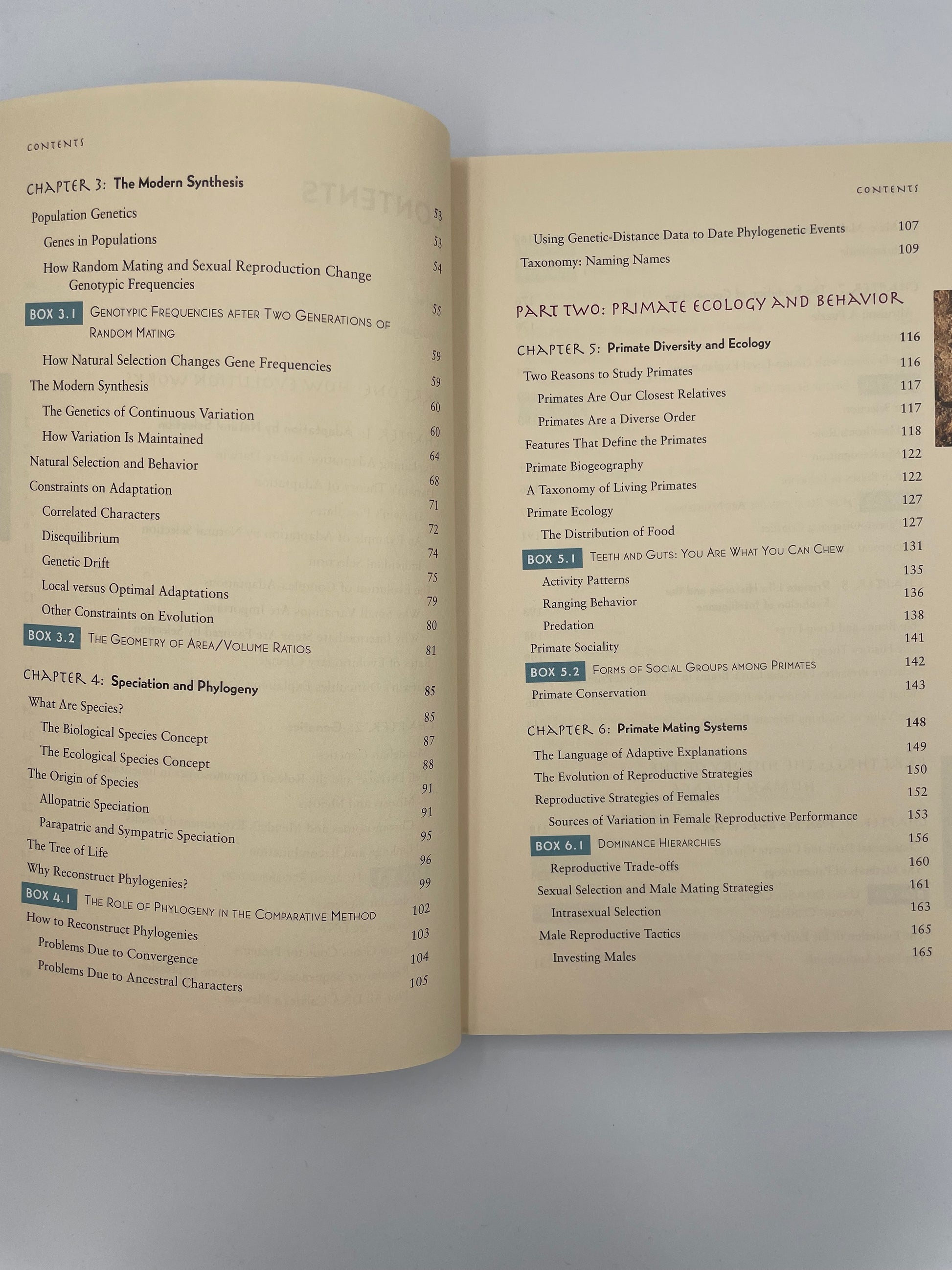 Table of contents page 2 and 3 of ‘How Humans Evolved’ by Robert Boyd & Joan B. Silk.