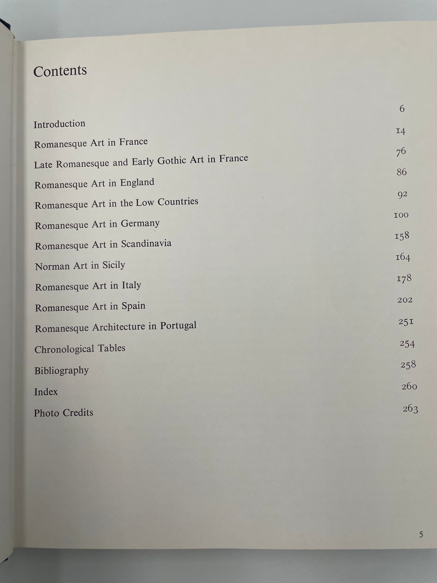 Content page of ‘Art of the Early Middle Ages’ 