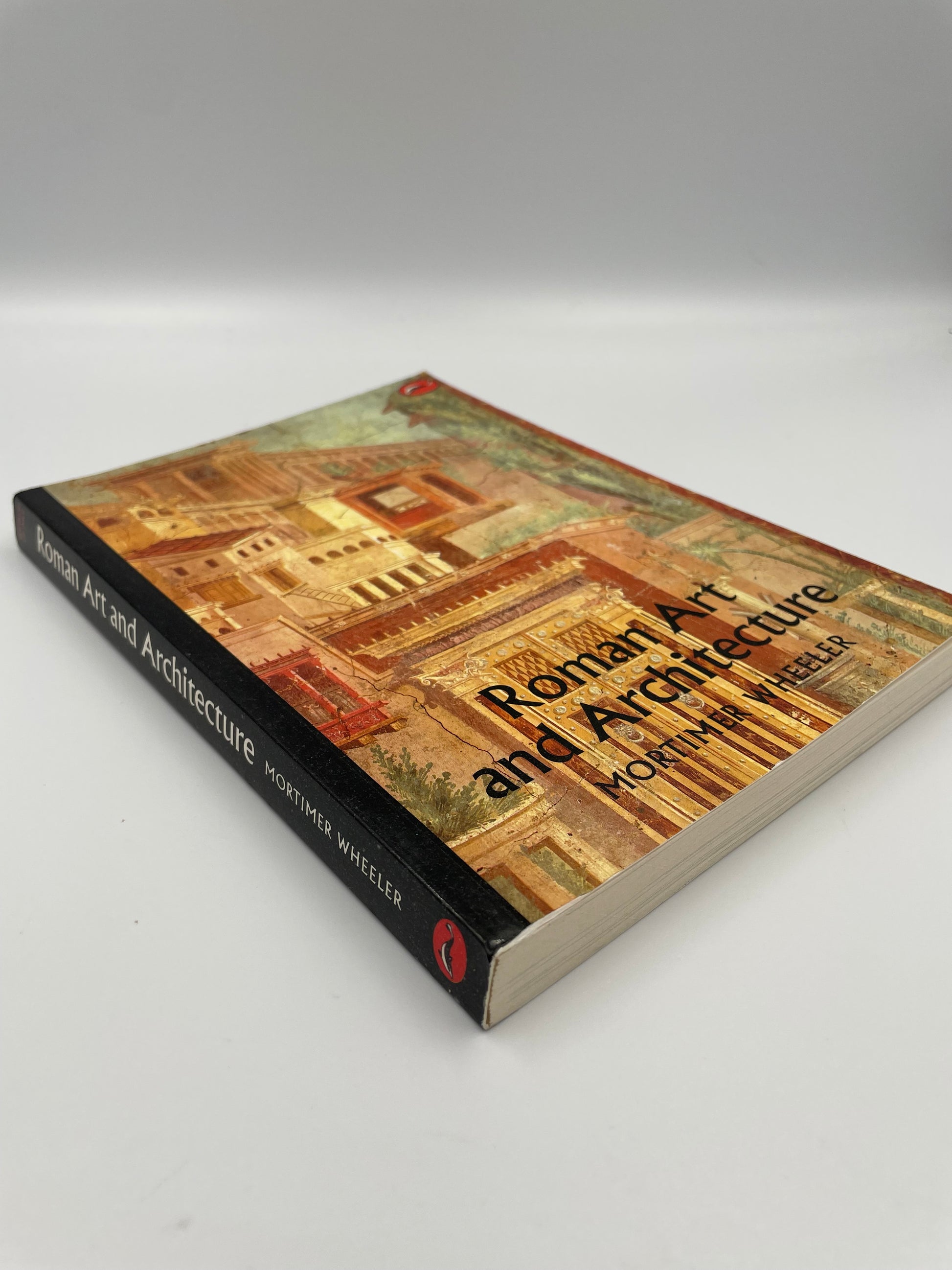 Book cover and spine of ‘Roman Art and Architecture’ by Mortimer Wheeler